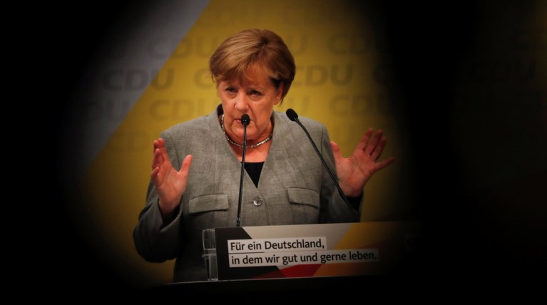 Μέρκελ: Μη στοχοποιείτε τους Ελληνες - Εχουν τη δική τους αξιοπρέπεια