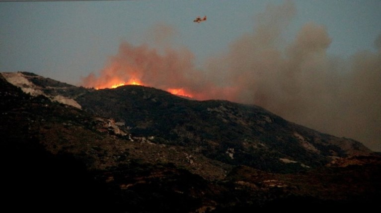 Πύρινα μέτωπα παντού στη Ζάκυνθο - 11 φωτιές μέσα σε 3 ημέρες