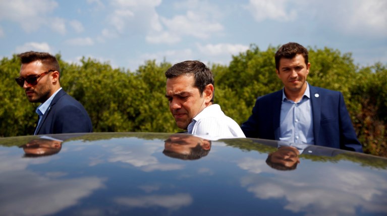 Πολιτικές «φωτιές» άναψαν οι πυρκαγιές στην Ανατολική Αττική