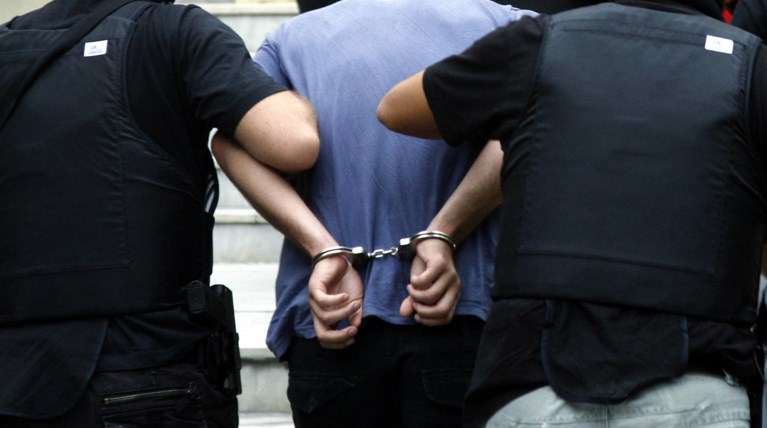 Απίστευτο: Συνελήφθη στο Ηράκλειο, είχε μέσα στο έντερό του 108 γρ. ηρωίνη