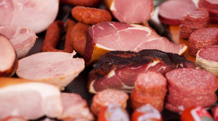 Σάλος στην Βρετανία:Λουκάνικα & ζαμπόν υπεύθυνα για κρούσματα ηπατίτιδας