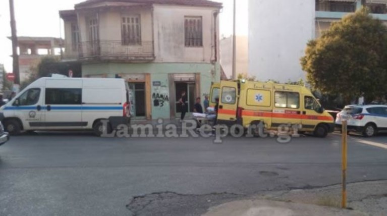 Σοκ στη Λαμία: 66χρονη έπεσε από τον 5ο όροφο στο κενό