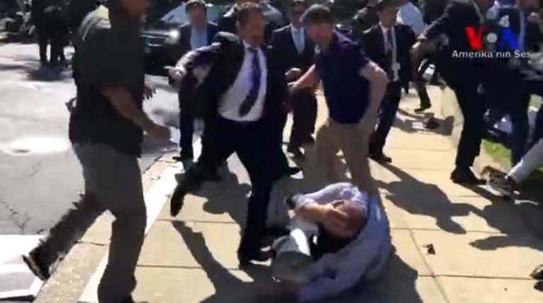 Προκαλεί ο Ερντογάν:κατηγορεί τις ΗΠΑ για έλλειμμα δικαιοσύνης