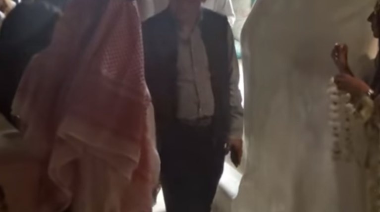 Η Ασφάλεια Αττικής...ψάχνει τις κλοπές Αράβων στη Μύκονο