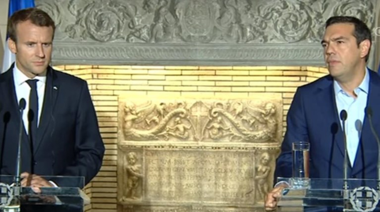 Δείτε την κοινή συνέντευξη Τύπου Τσίπρα-Μακρόν στο Μαξίμου