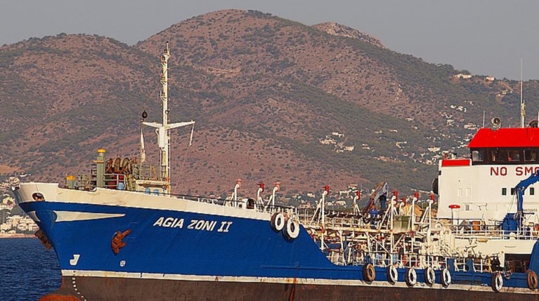 Mε 2.570 τόνους καύσιμα  βυθίστηκε το «Αγ. Ζώνη στον Σαρωνικό