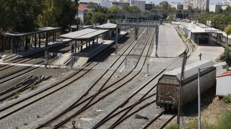 Ακινητοποιημένα τα τρένα λόγω 24ωρης απεργίας των εργαζομένων