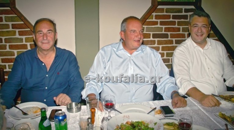 Σε ταβέρνα στα Κουφάλια ο Κώστας Καραμανλής - Πλούσιο το μενού