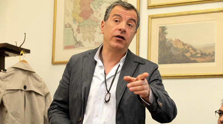 «Καρφί» Θεοδωράκη: Σουλτς όπως Τσίπρας, ωραία λόγια κενά περιεχομένου