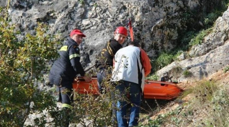 Συναγερμός για γυναίκα που έπεσε σε δύσβατη περιοχή στα Χανιά