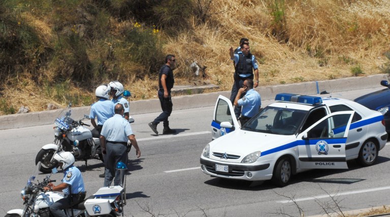 Γκαφατζήδες ληστές έκλεψαν χρηματοκιβώτιο αλλά... ανετράπη το ΙΧ