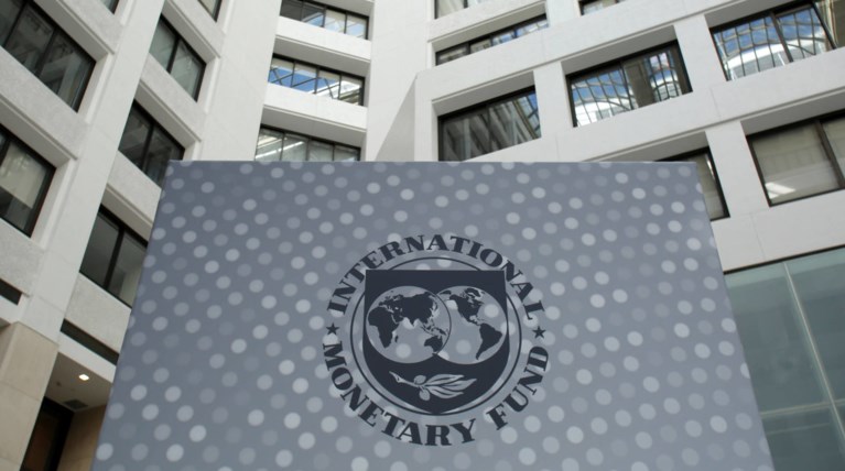 Μηνύματα από το ΔΝΤ λίγο πριν ξεκινήσει η γ' αξιολόγηση