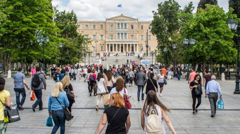 Τι λένε οι Έλληνες για την αλλαγή φύλου: Γκάλοπ της MRB