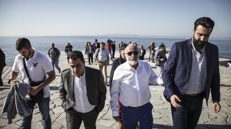 «Φιέστα» για την απορρύπανση των ακτών του Π. Φαλήρου