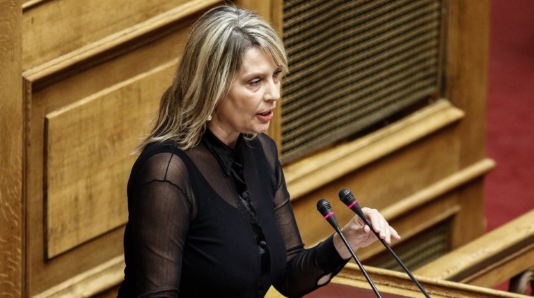 «Χείρα βοηθείας» Παπακώστα στον Καμμένο και η...ανταπόδοση του