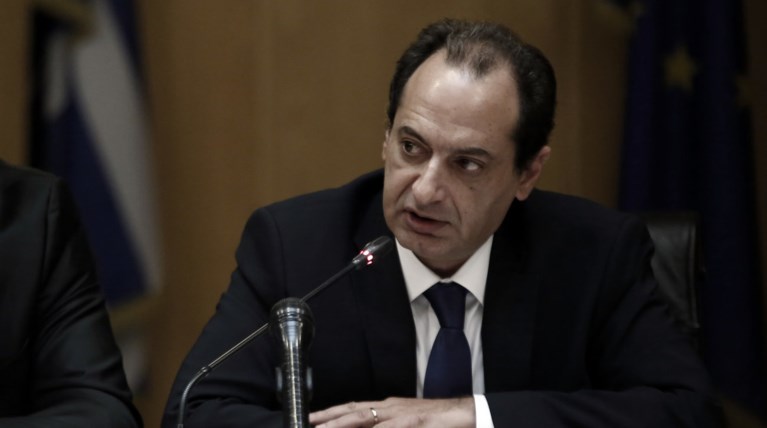 Σπίρτζης κατά Βeat: Να μας πει τι έχει πληρώσει στην Ελλάδα