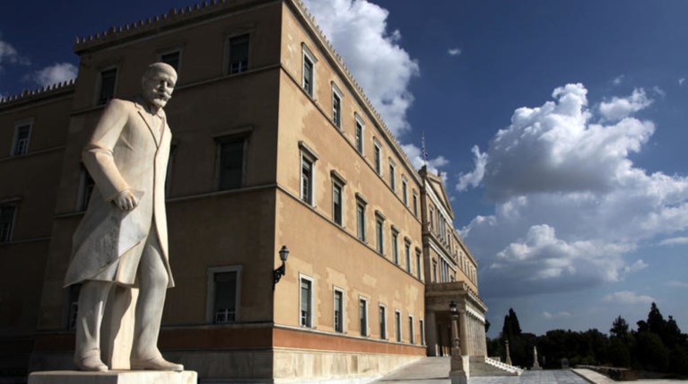 Λιαργκόβας: Δεν υπάρχει καθαρή έξοδος ούτε αρχή του «μήνα του μέλιτος»