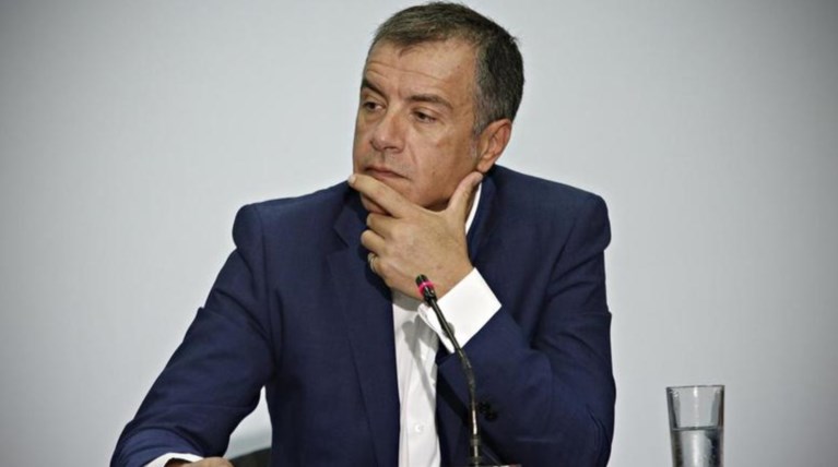 Στη Δικαιοσύνη ο Σταύρος Θεοδωράκης κατά του Πάνου Καμμένου