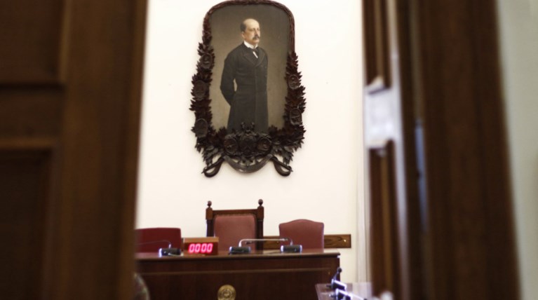 Βουλή: Ανακάλυψαν τυχαία 1.000 αρχεία - Ακόμη και από το 1897!