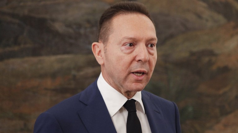 Στουρνάρας: Κύμα φυγής επιστημόνων, πάνω από 400.000 όσοι μετανάστευσαν