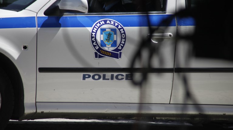 Ληστής απειλούσε να αυτοκτονήσει για να μην συλληφθεί