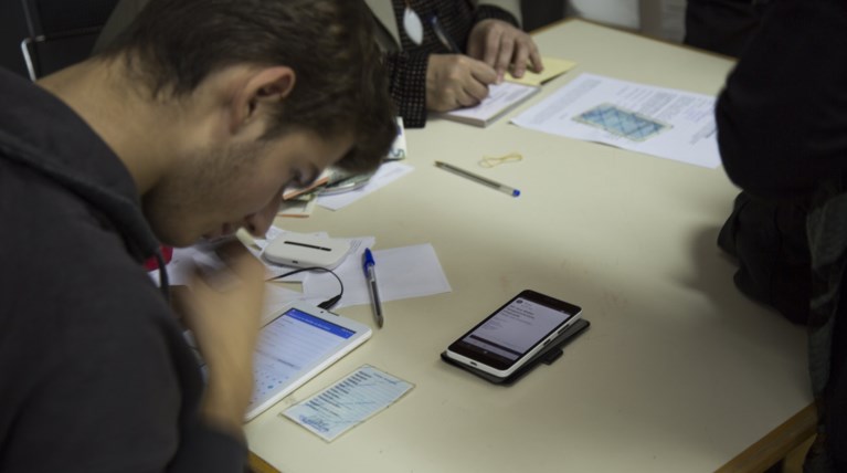 Στην κάλπη για την Κεντροαριστερά:Μεμονωμένα περιστατικά-ομαλά η διαδικασία