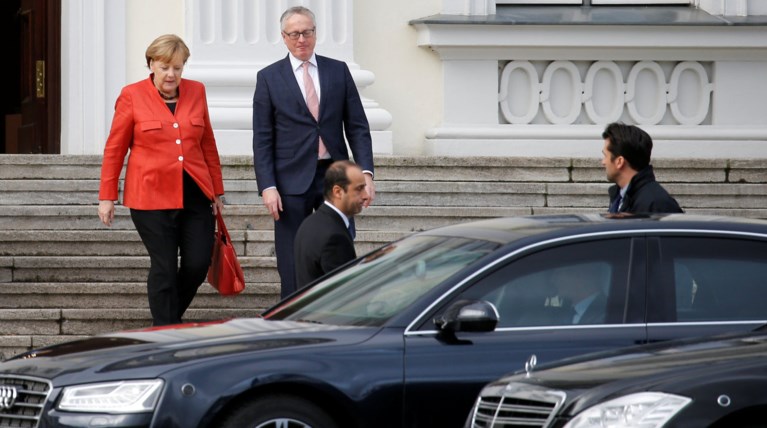 Μέρκελ: Προτιμώ νέες εκλογές από κυβέρνηση μειοψηφίας