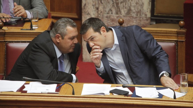Πολιτική θύελλα για τις «βόμβες» και τα απόρρητα της Αραβίας