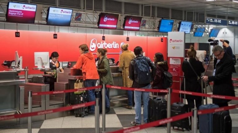 Ελληνογερμανική αντιπαράθεση για την καραντίνα στα αεροδρόμια