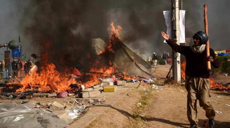 Πακιστάν: Η κυβέρνηση κατέβασε τον στρατό στους δρόμους