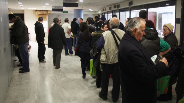 Οι υπέρογκες εισφορές εξαφάνισαν 111.212 «μπλοκάκηδες»