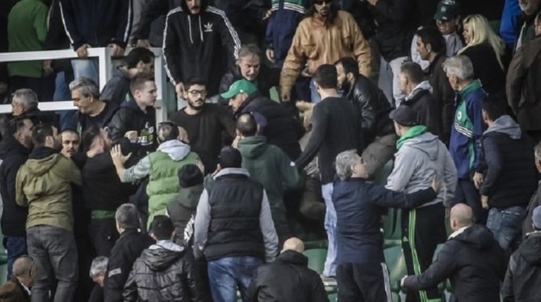 Ξύλο ανάμεσα στους οπαδούς του Παναθηναϊκού στη Λεωφόρο (ΒΙΝΤΕΟ)