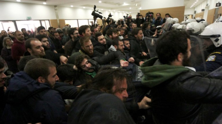 Αναβάλλονται οι πλειστηριασμοί στην Αττική - Αποχή στη Θεσσαλονίκη