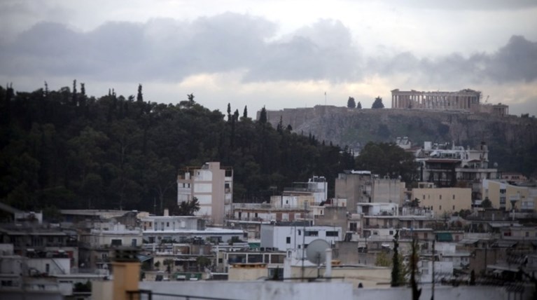 Καιρός: Συννεφιά, τοπικές βροχές αλλά και άνοδος θερμοκρασίας