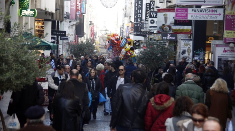 Πώς θα λειτουργήσουν τα καταστήματα τις γιορτές