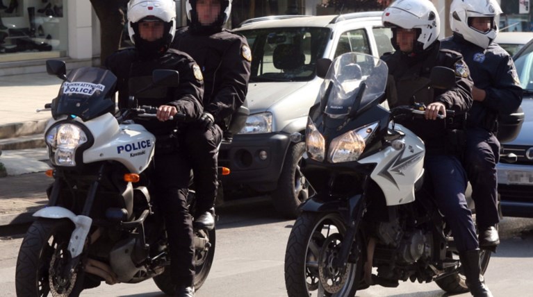 Δύο σπείρες με αδυναμία στις αγωνιστικές μηχανές και τα smart