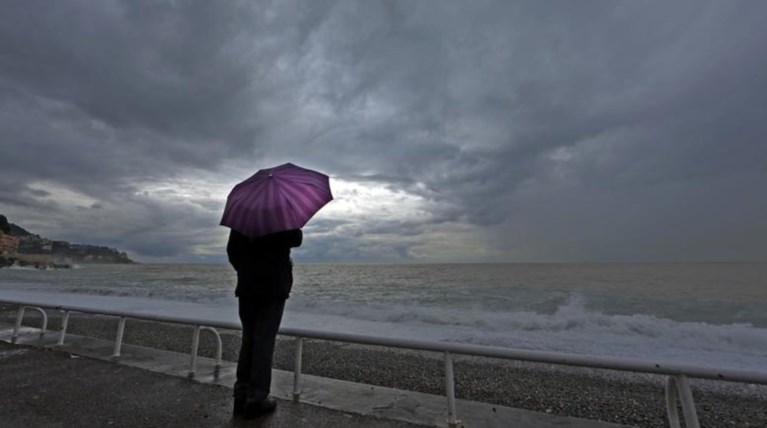 Χαλάει ο καιρός το Σαββατοκύριακο με καταιγίδες και νοτιάδες