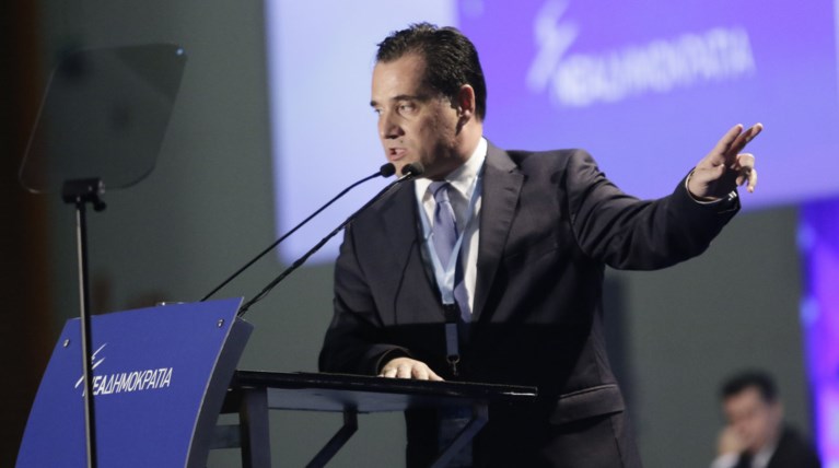 Χατζηδάκης: Άνοιγμα στην κοινωνία - Βολές Άδωνι κατά Αριστεράς