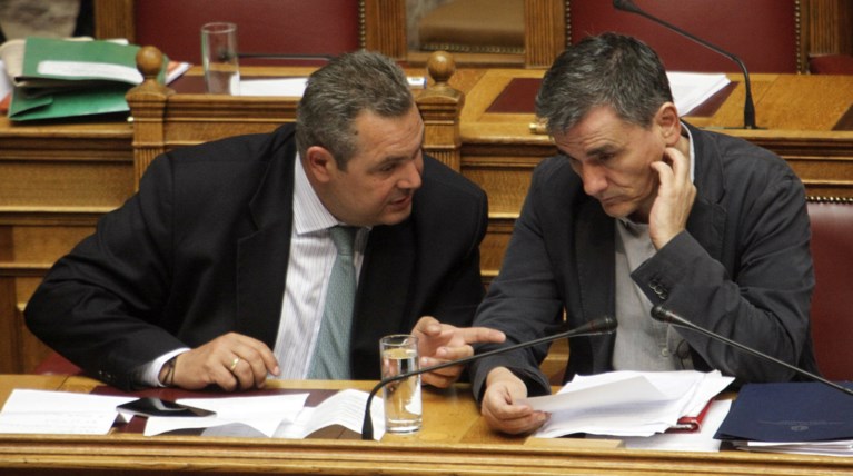 Κίνηση των 53: «Καταντήσαμε... όμηροι του Πάνου Καμμένου»
