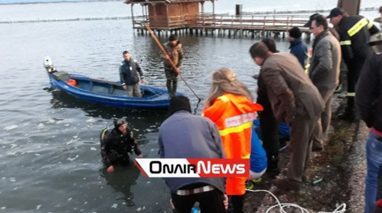 Απίστευτο τροχαίο: Χτύπησε με το ΙΧ ψαρά, έπεσε στη θάλασσα και πνίγηκε