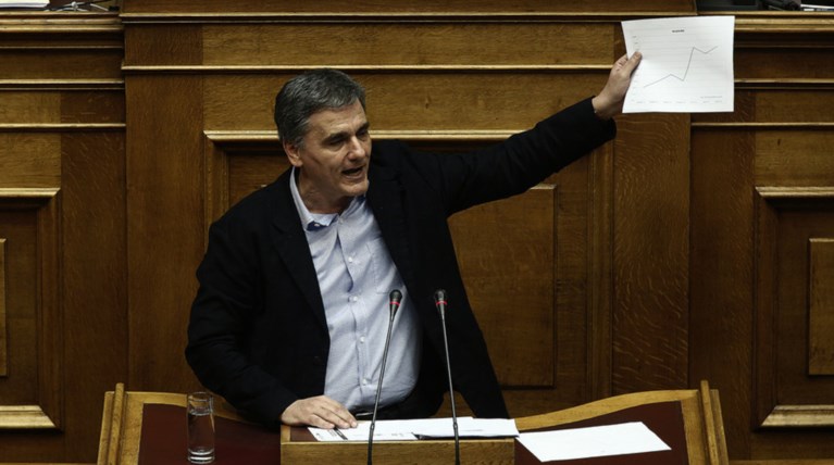 Ο Τσακαλώτος μετέφρασε οικονομικά τις «10 πληγές του Φαραώ»