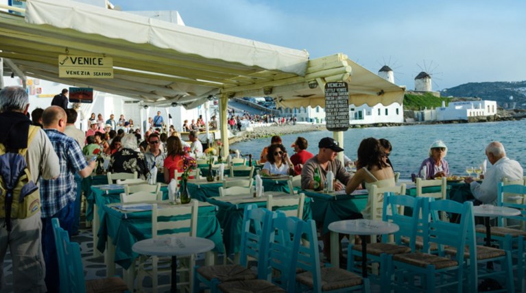 Τι προβλέπει ο μποναμάς για τα νησιά στα οποία αυξάνεται ο ΦΠΑ