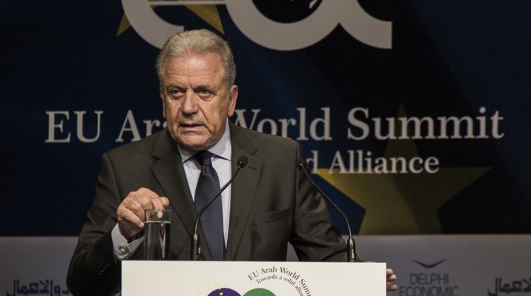 Αβραμόπουλος: Χρειαζόμαστε νέο μόνιμο ευρωπαϊκό μηχανισμό ασύλου