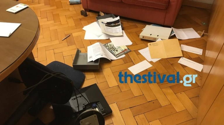 Θεσσαλονίκη: Εφοδος κουκουλοφόρων και στην ΕΣΗΕΜΘ