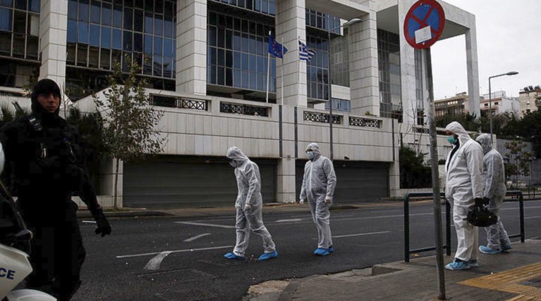 Τρομοκρατική επίθεση στο Εφετείο, έκρηξη βόμβας και πυροβολισμοί