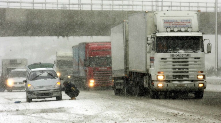 Επίθεση της ΝΔ στην κυβέρνηση για τα προβλήματα από την κακοκαιρία