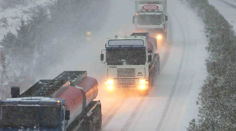 Χαλάει και πάλι ο καιρός απόψε - Πού θα χιονίσει
