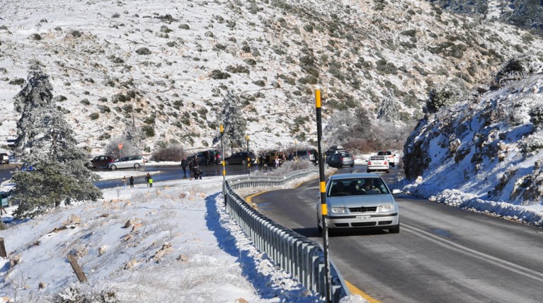 Aποκαταστάθηκε η κυκλοφορία στη λεωφόρο Πάρνηθας