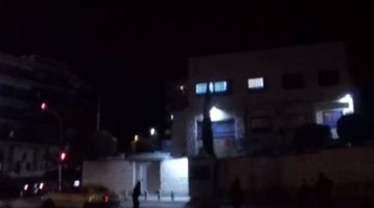 Kαταδρομική επίθεση του Ρουβίκωνα στην πρεσβεία του Ισραήλ