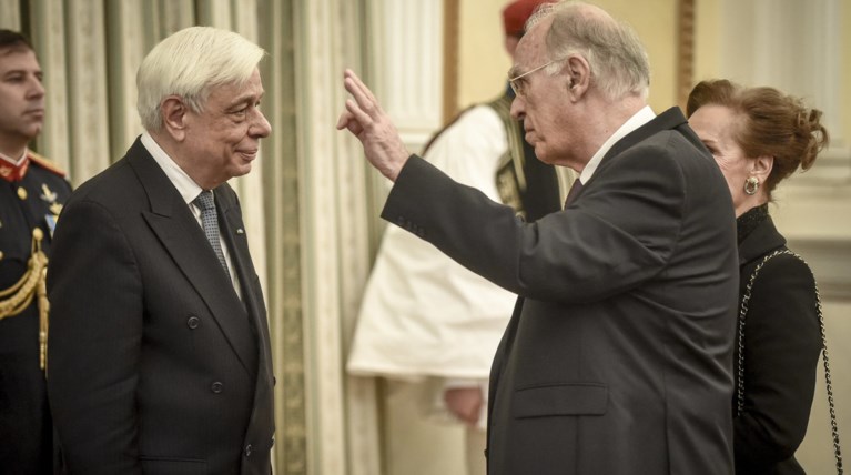 Λεβέντης σε Παυλόπουλο: Μην χρεωθείς το "στίγμα" με το Σκοπιανό